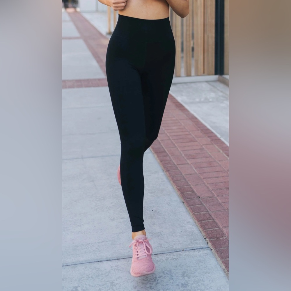ZYIA Active Black Brilliant Hi-rise Legging 28" - Picture 1 of 9